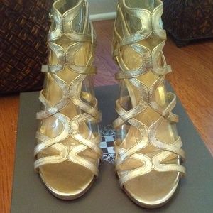 Vince Camuto Gold "Fantin"